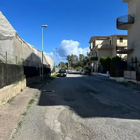 La Casa Di Raffaele Διαμέρισμα Falcone