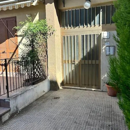 La Casa Di Raffaele Διαμέρισμα *