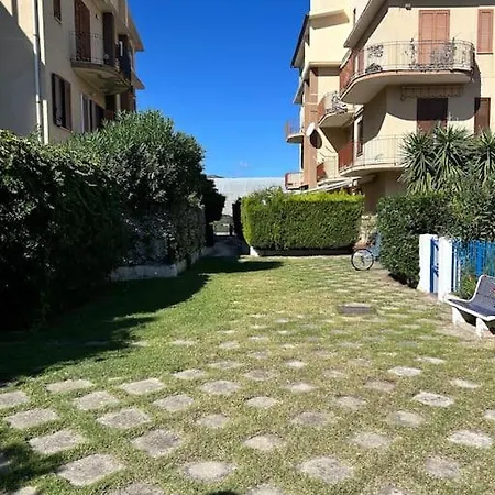 La Casa Di Raffaele Διαμέρισμα Falcone